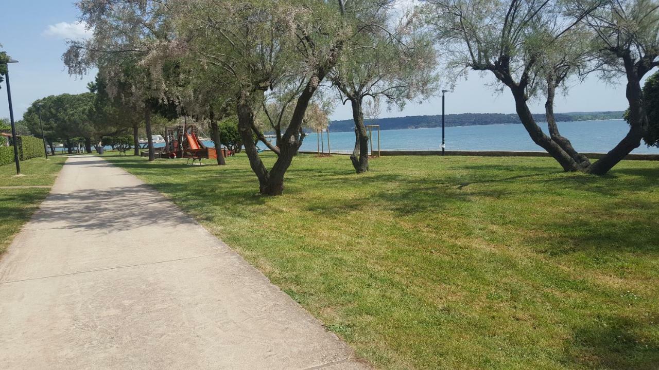 Apartman Luka Novigrad  ภายนอก รูปภาพ