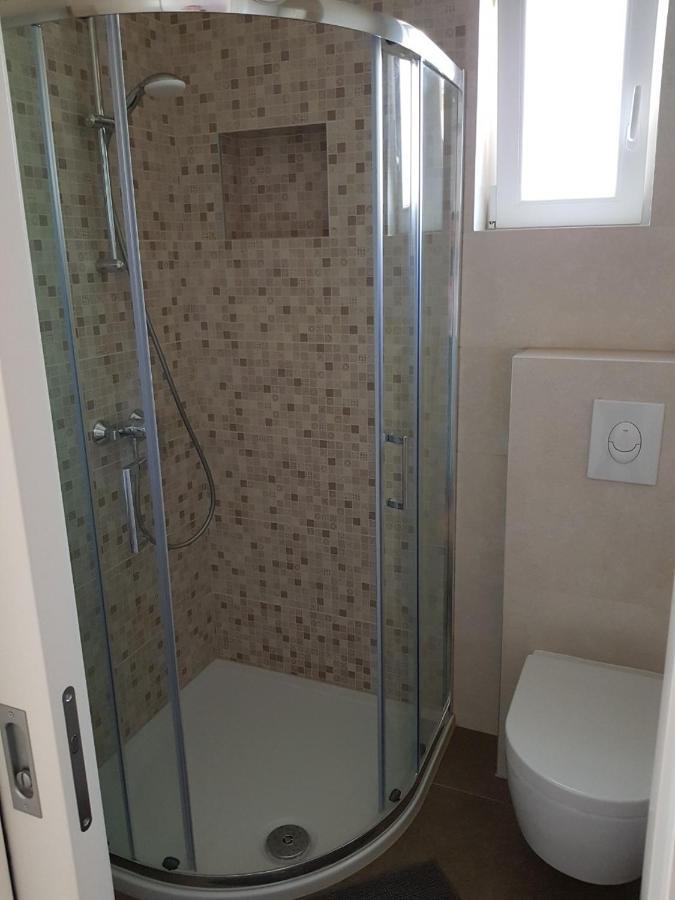Apartman Luka Novigrad  ภายนอก รูปภาพ