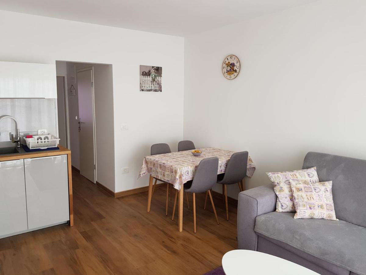 Apartman Luka Novigrad  ภายนอก รูปภาพ